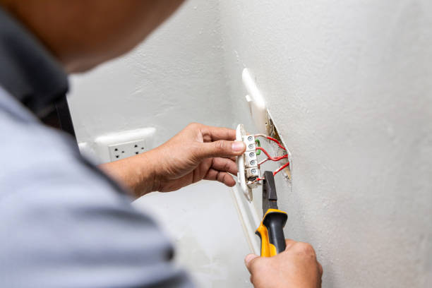Professional Electrician in Okolona, MS